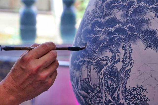 大潮高速的開通將促進當地陶瓷產業的發展。(張俊藩 攝) 大潮高速的開通將促進當地陶瓷產業的發展。(張俊藩 攝)