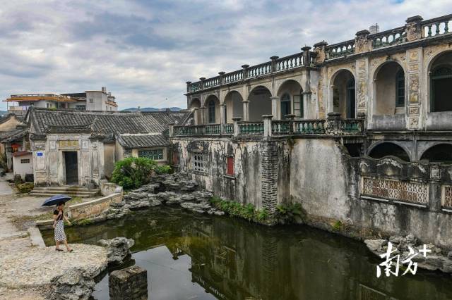 隱匿於百侯鎮內的古民居獨具古韻,厚重的曆史感撲麵而來。  南方+ 何森垚 拍攝 隱匿於百侯鎮內的古民居獨具古韻,厚重的曆史感撲麵而來。  南方+ 何森垚 拍攝