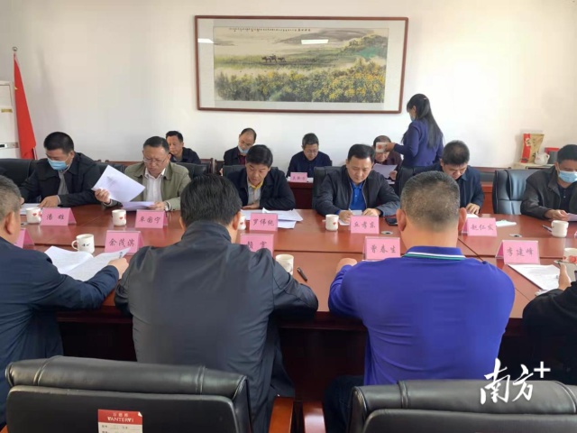 梅州市農業農村局聯合駐鎮成員單位到大埔大東調研鄉村振興幫扶工作