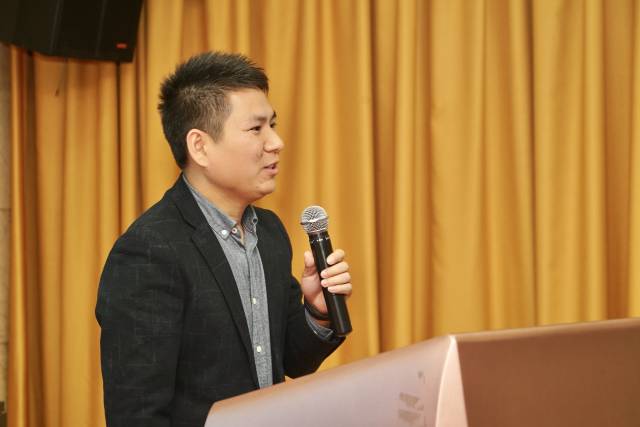 廣東省現代農業裝備研究所農產品加工裝備技術研究開發中心工程師劉軍講解冷鏈物流知識 廣東省現代農業裝備研究所農產品加工裝備技術研究開發中心工程師劉軍講解冷鏈物流知識