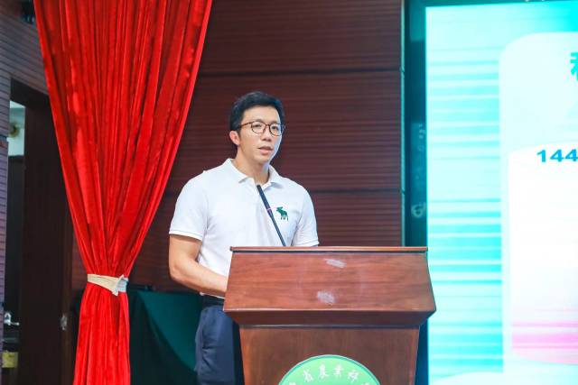 廣東省南方名牌農產品推進中心副主任鄭有為 廣東省南方名牌農產品推進中心副主任鄭有為