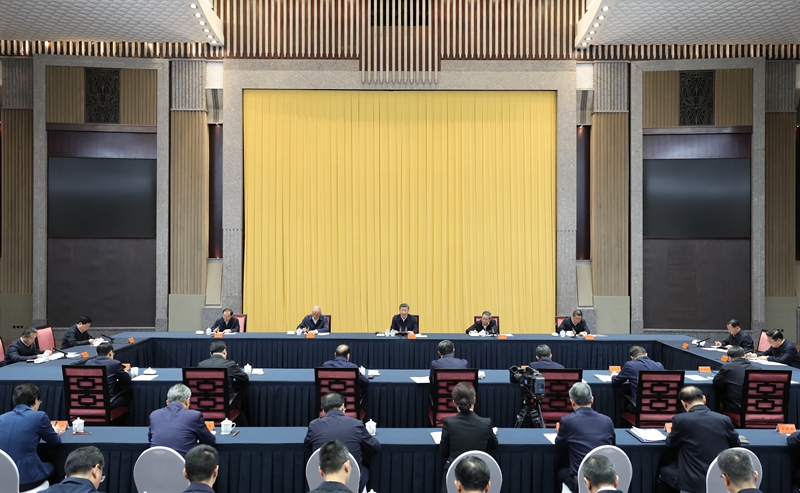 4月30日上午,中共中央總書記、國家主席、中央軍委主席習近平在上海主持召開部分省區市“十五五”時期經濟社會發展座談會並發表重要講話。 4月30日上午,中共中央總書記、國家主席、中央軍委主席習近平在上海主持召開部分省區市“十五五”時期經濟社會發展座談會並發表重要講話。