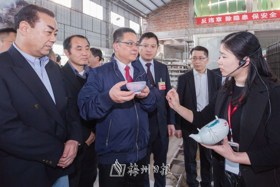 港澳政協委員在大埔高陂富大陶瓷文化創意產業園考察