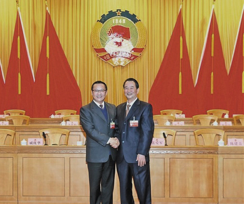 戚優華當選市政協主席
