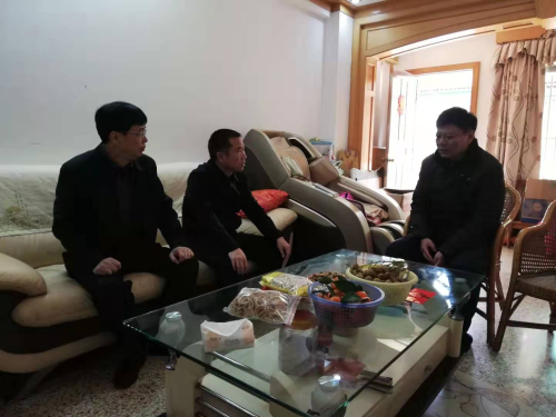 梅州大堤管理處開展春節慰問活動.jpg