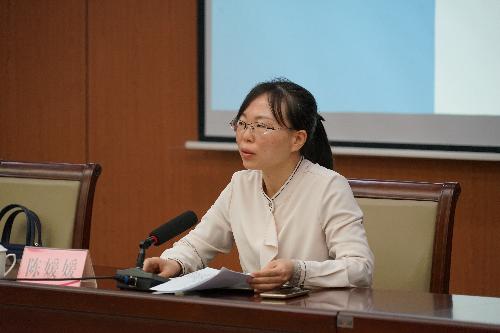 陳媛媛講話.jpg