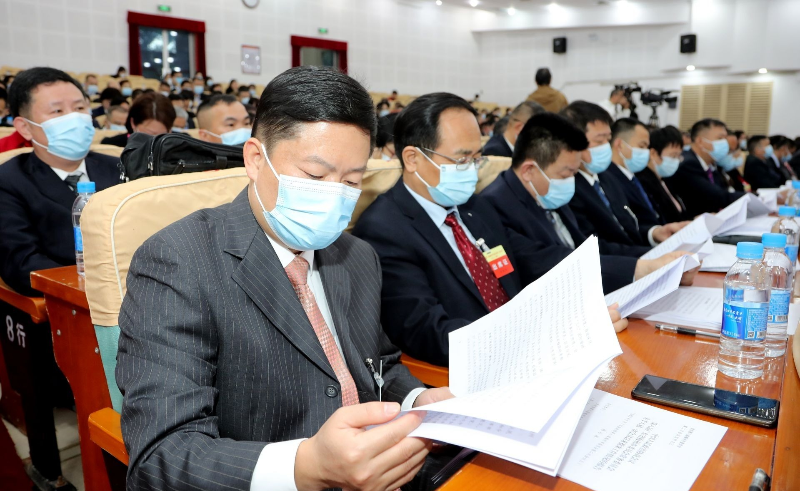 代表委員聚焦“以實體經濟為本”“堅持製造業當家”等為梅州蘇區加快振興共同富裕建言獻策