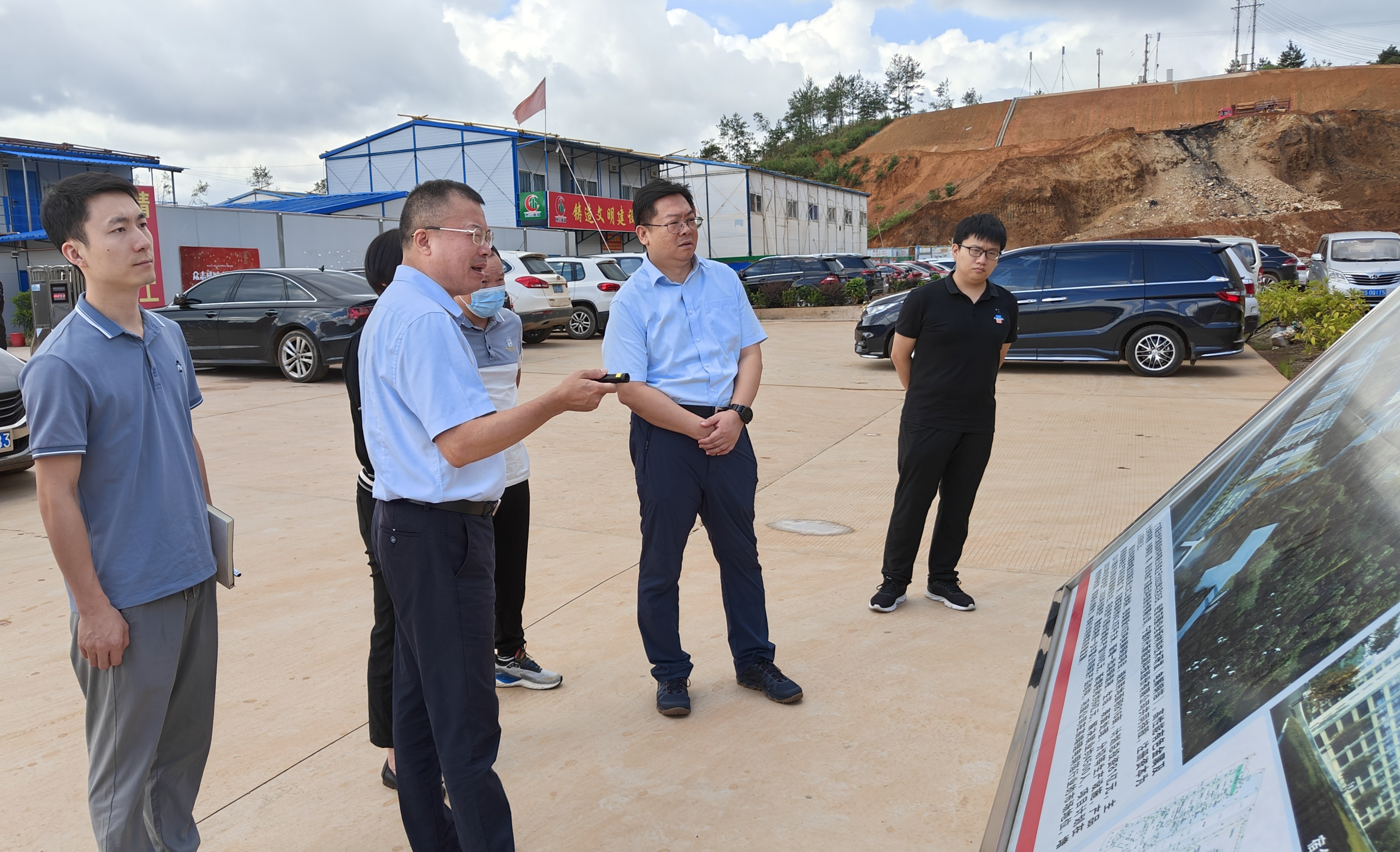 3.曾總到梅縣區督導照片.jpg